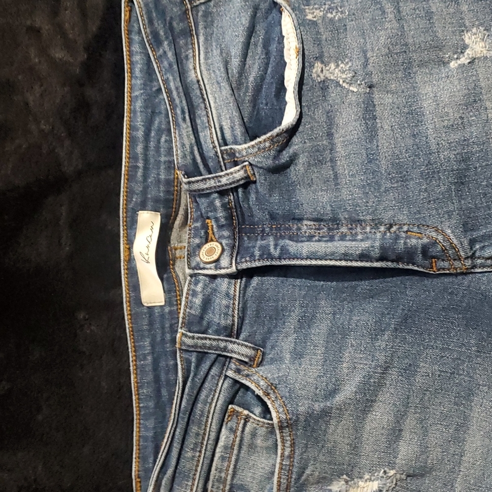 Womens skinny, destroyed jeans